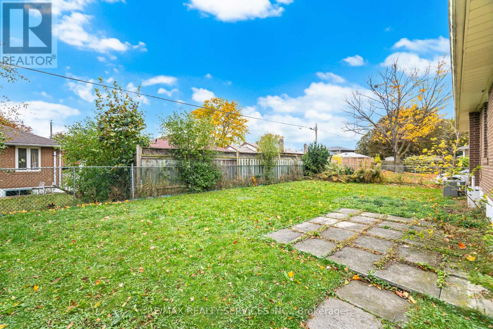 41 Kimbark Drive, Brampton, Ontario  L6X 2A3 - Photo 33 - W12640330