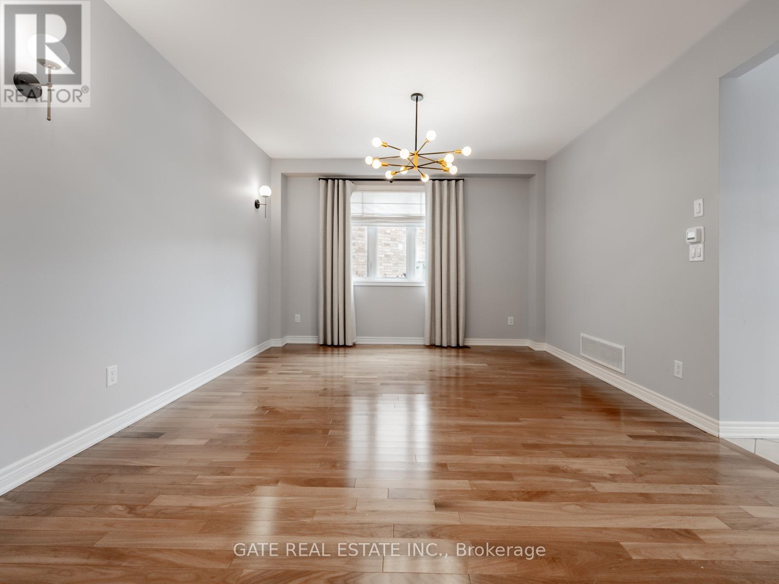 4622 Ethel Road, Burlington, Ontario  L7M 0G7 - Photo 8 - W12640352