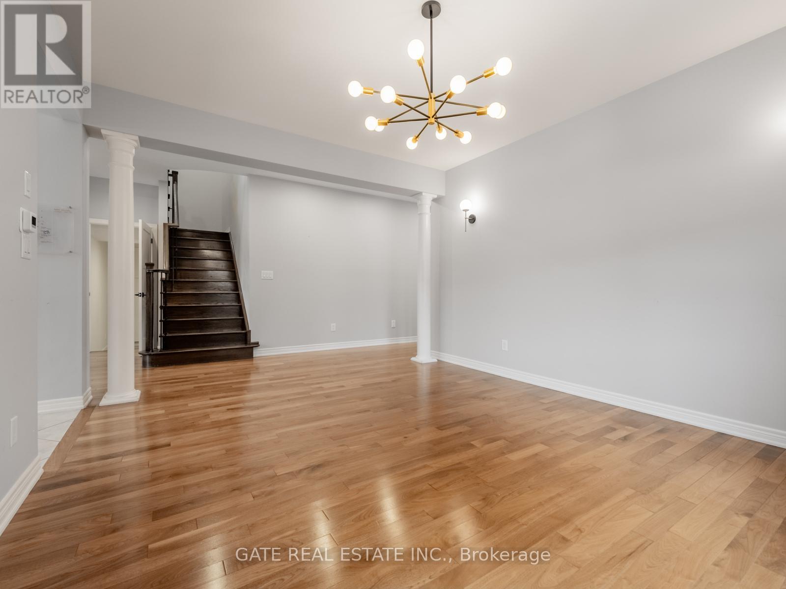 4622 Ethel Road, Burlington, Ontario  L7M 0G7 - Photo 9 - W12640352