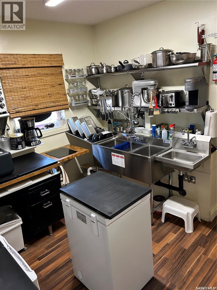 217 1st Avenue W, Kelvington, Saskatchewan  S0A 1W0 - Photo 14 - SK007953