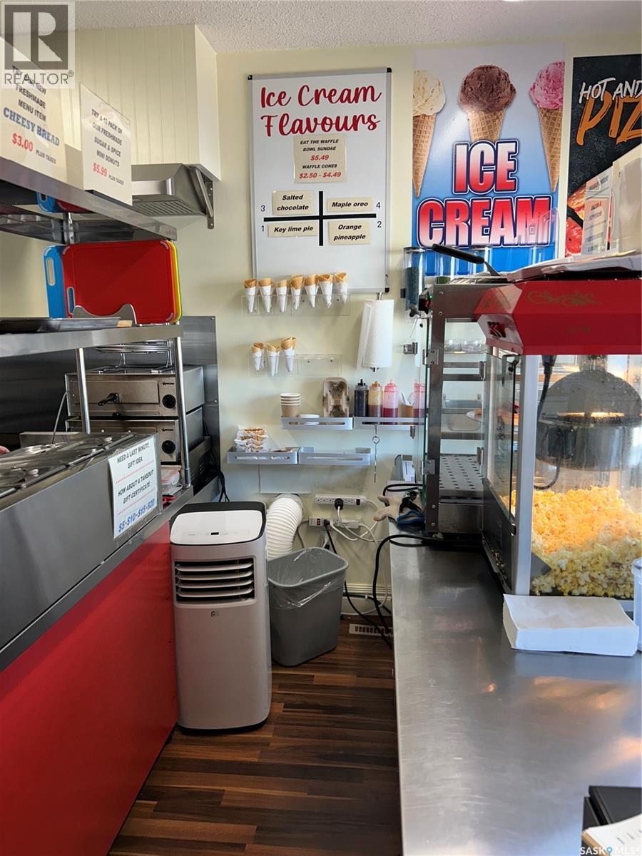 217 1st Avenue W, Kelvington, Saskatchewan  S0A 1W0 - Photo 3 - SK007953