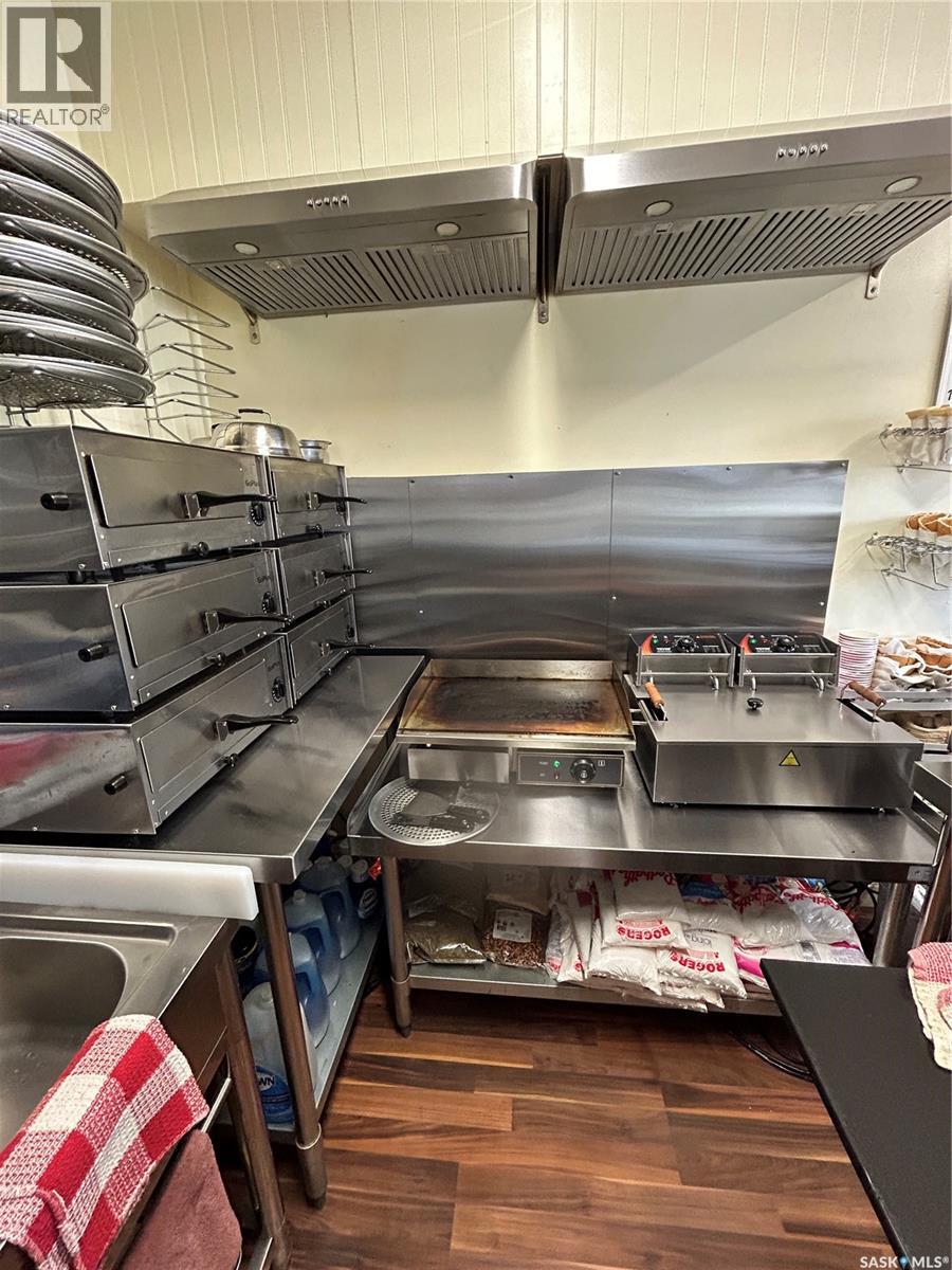 217 1st Avenue W, Kelvington, Saskatchewan  S0A 1W0 - Photo 8 - SK007953