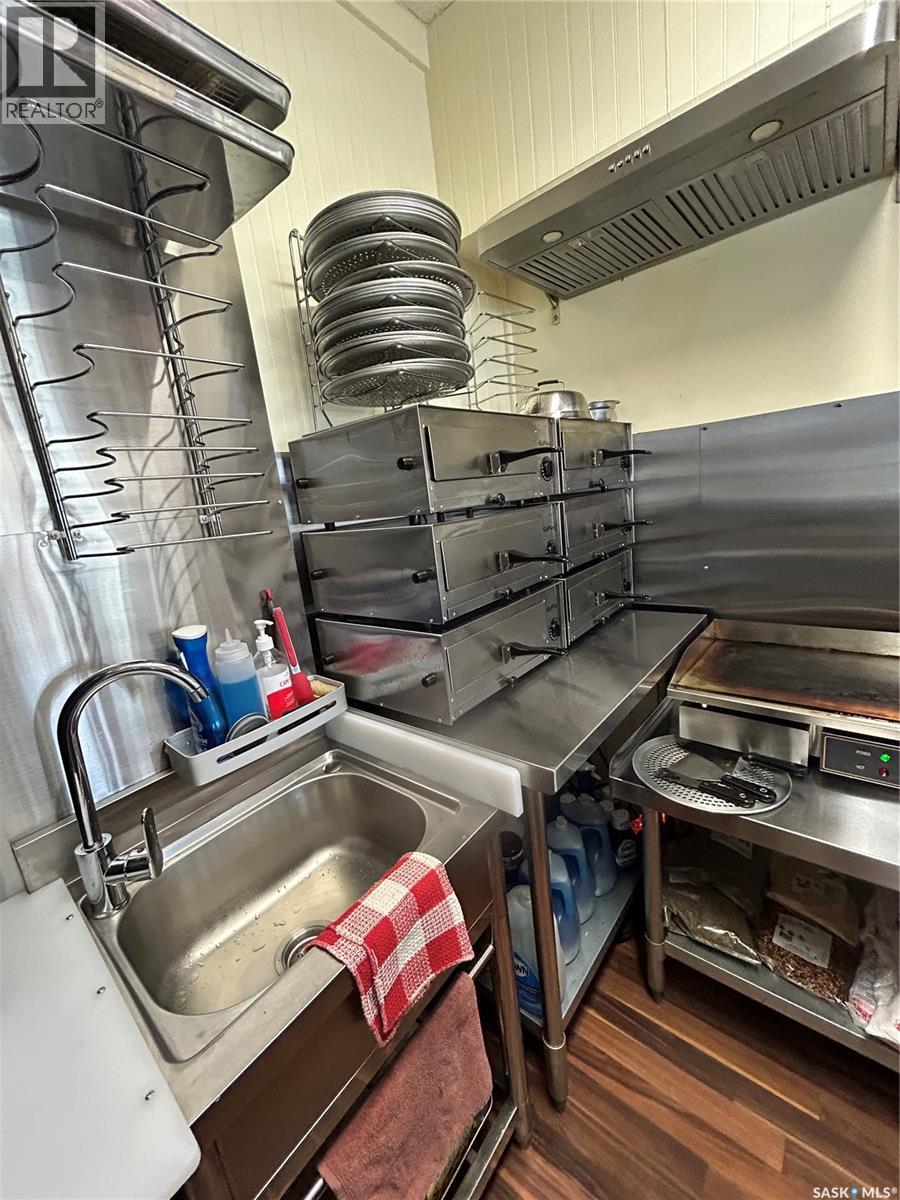 217 1st Avenue W, Kelvington, Saskatchewan  S0A 1W0 - Photo 9 - SK007953