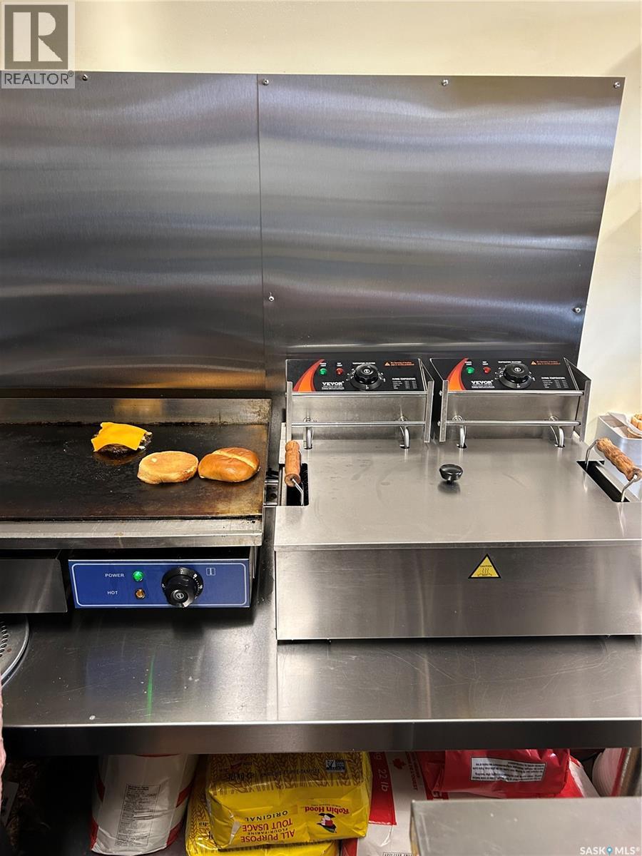 217 1st Avenue W, Kelvington, Saskatchewan  S0A 1W0 - Photo 11 - SK007953