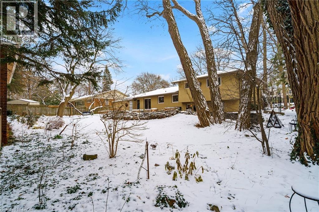 3 Hatfield Place, Dundas, Ontario  L9H 4J7 - Photo 2 - 40791909