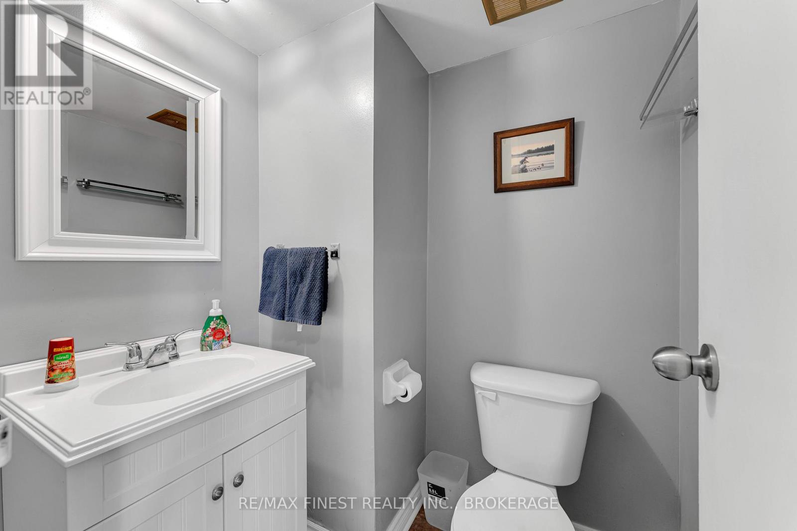 37 Meadow Lane, Greater Napanee (Greater Napanee), Ontario  K7R 3R8 - Photo 16 - X12640466