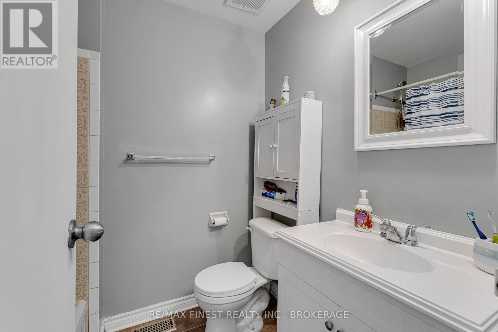 37 Meadow Lane, Greater Napanee (Greater Napanee), Ontario  K7R 3R8 - Photo 19 - X12640466