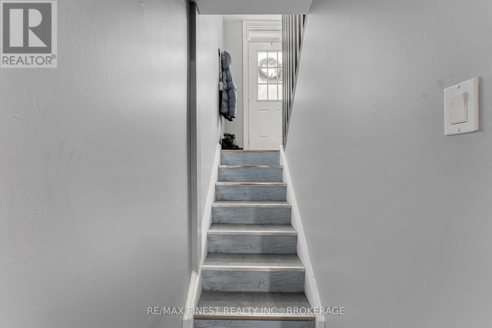 37 Meadow Lane, Greater Napanee (Greater Napanee), Ontario  K7R 3R8 - Photo 26 - X12640466