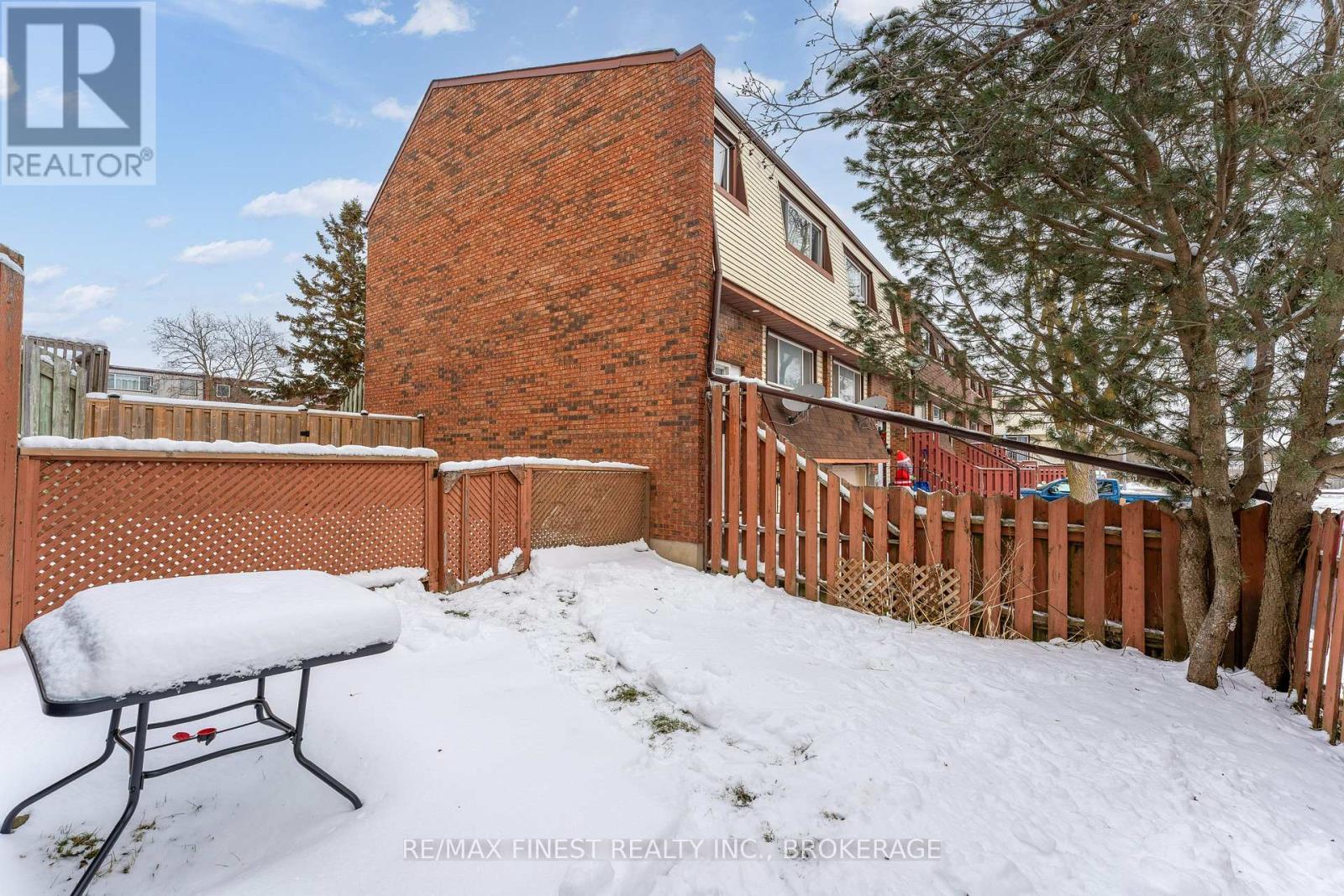 37 Meadow Lane, Greater Napanee (Greater Napanee), Ontario  K7R 3R8 - Photo 34 - X12640466