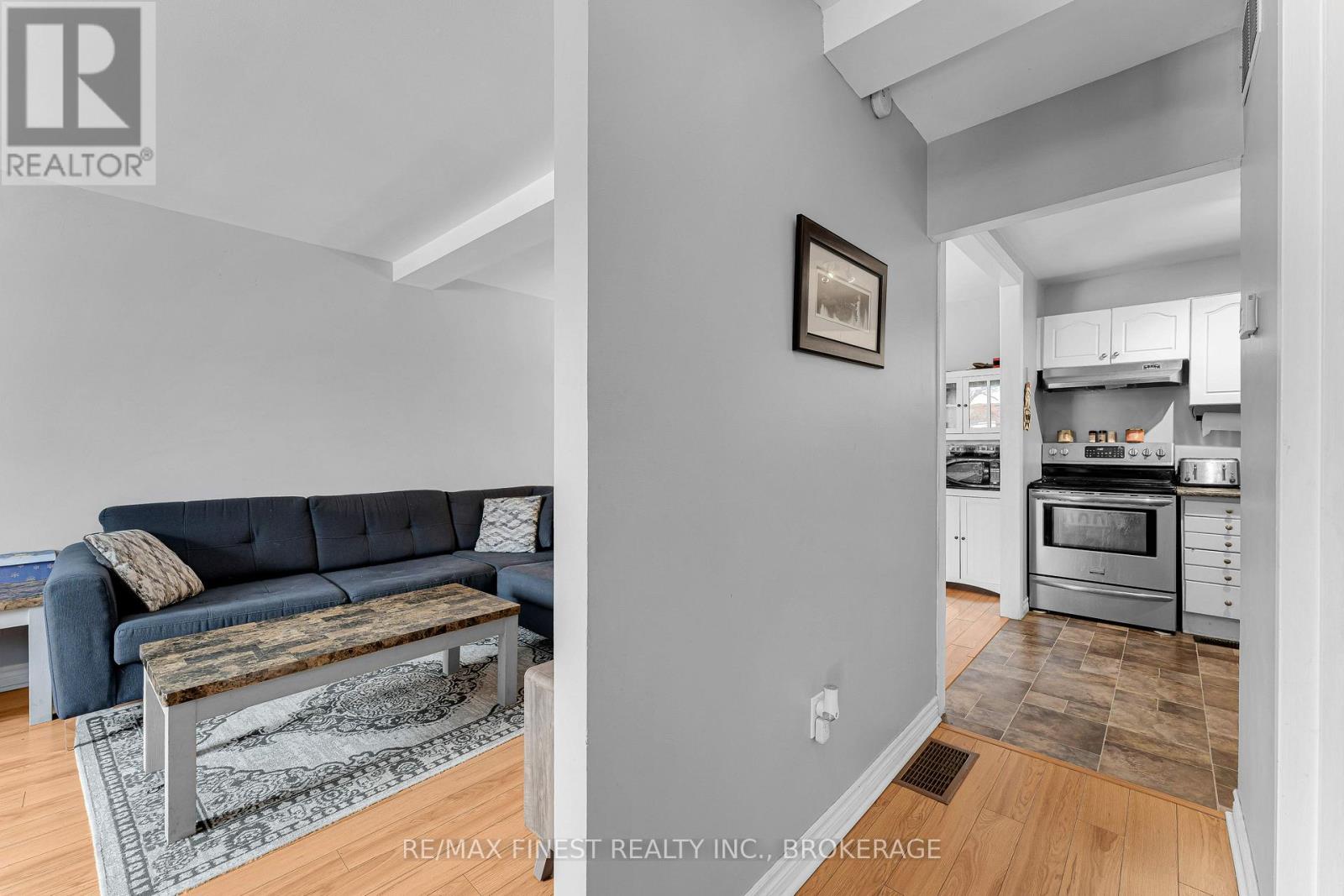 37 Meadow Lane, Greater Napanee (Greater Napanee), Ontario  K7R 3R8 - Photo 7 - X12640466