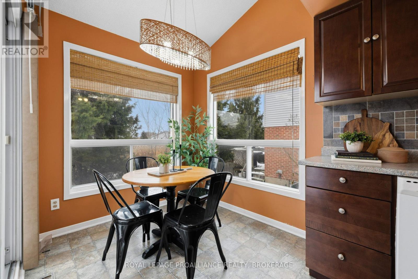 896 Muirfield Crescent, Kingston, Ontario K7M 8E4 - Photo 12 - X12640542