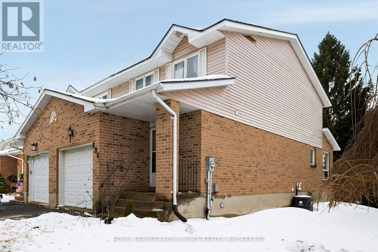 896 Muirfield Crescent, Kingston, Ontario K7M 8E4 - Photo 2 - X12640542