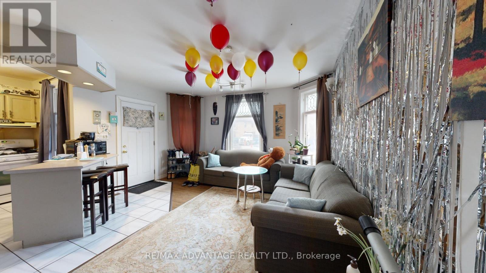 193 Wharncliffe Road N, London North, Ontario  N6H 2B5 - Photo 4 - X12640486