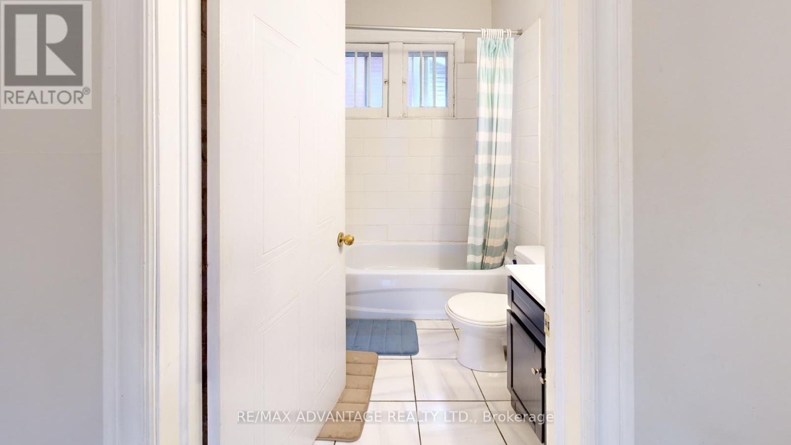 193 Wharncliffe Road N, London North, Ontario  N6H 2B5 - Photo 9 - X12640486