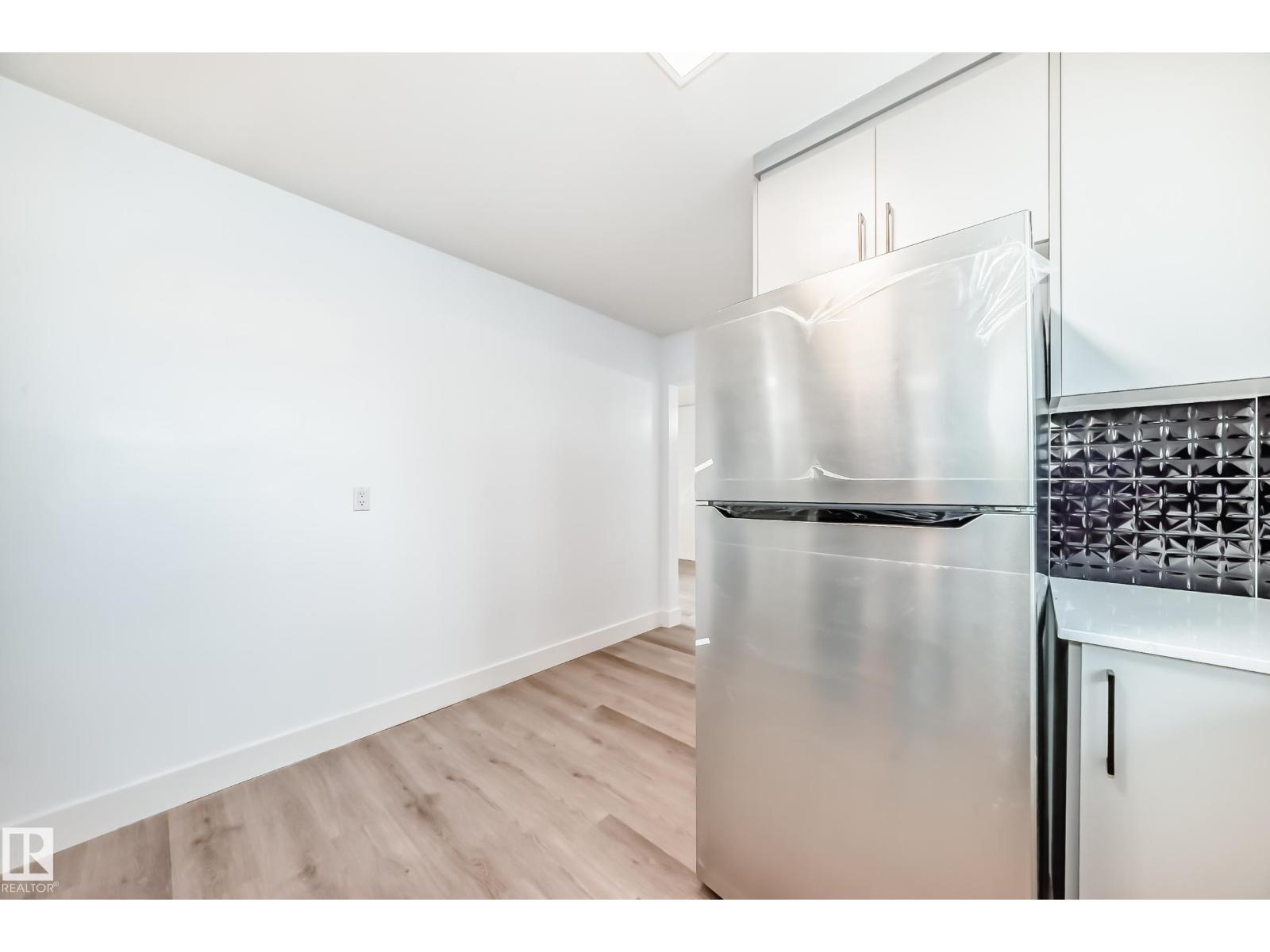 9126 152 St Nw, Edmonton, Alberta  T5R 1M4 - Photo 8 - E4468349