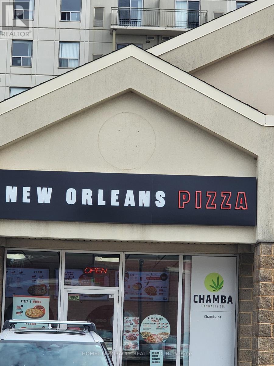 425 University Avenue E, Waterloo, Ontario  N2K 4C9 - Photo 2 - X12640320