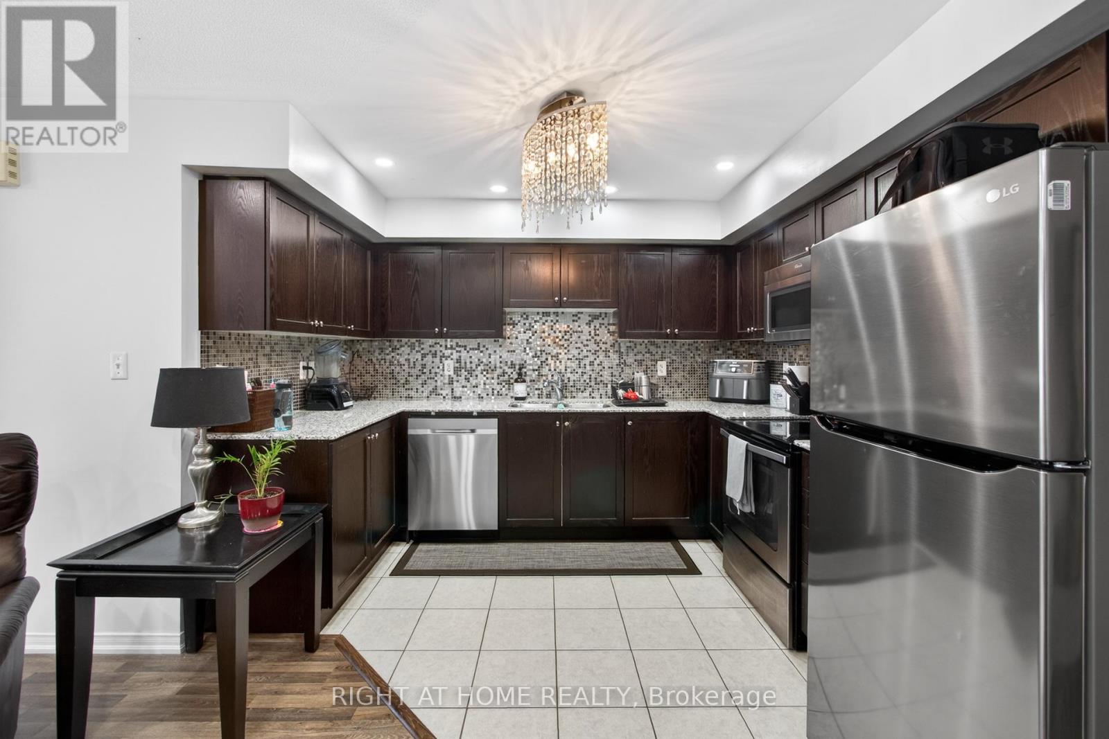 1 - 2504 Post Road, Oakville, Ontario  L6H 0K1 - Photo 12 - W12638482