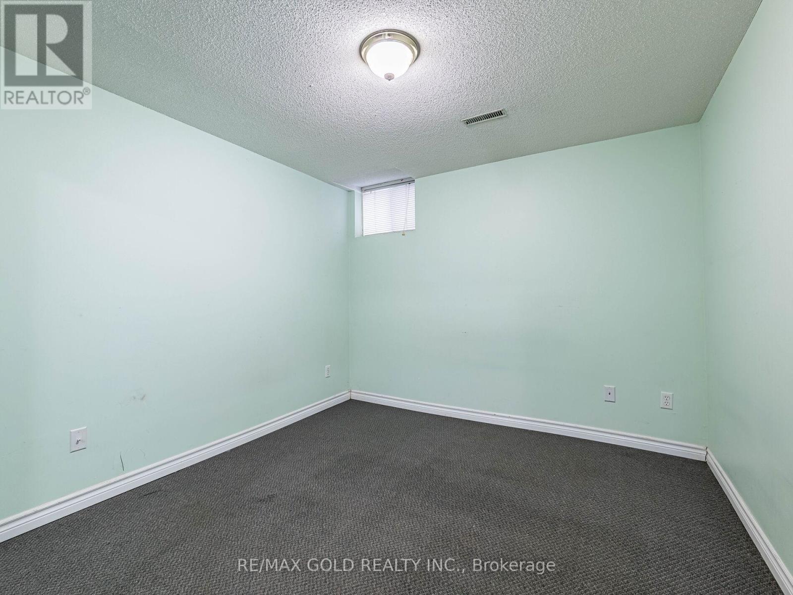 42 Zimmer Street, Brampton, Ontario  L6S 6L9 - Photo 44 - W12638928