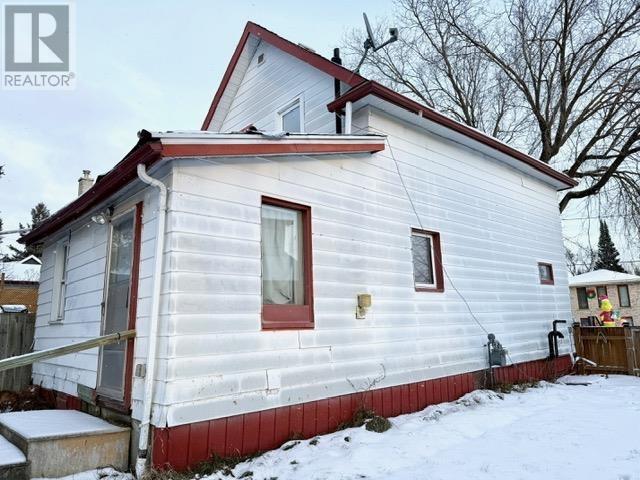 52 Empress Ave N, Thunder Bay, Ontario  P7A 6B9 - Photo 35 - TB253639