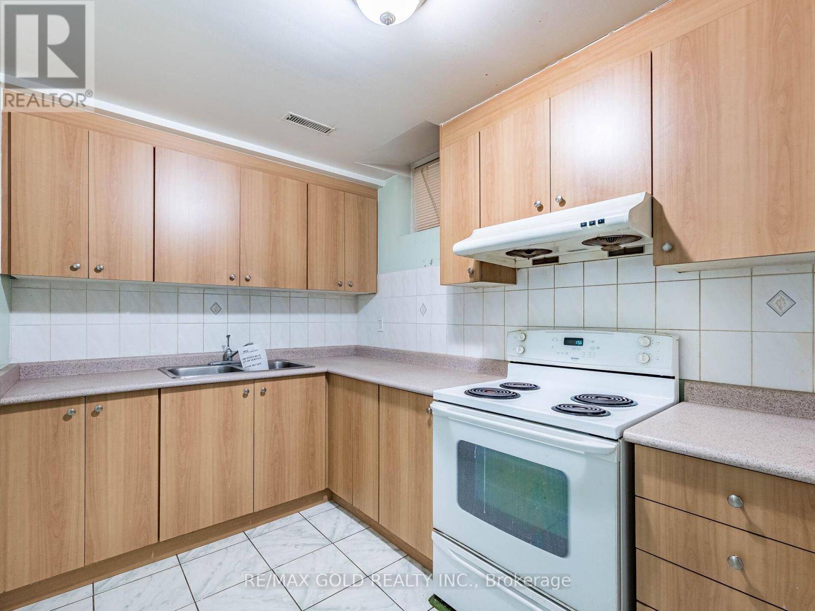 42 Zimmer Street, Brampton, Ontario  L6S 6L9 - Photo 40 - W12638928