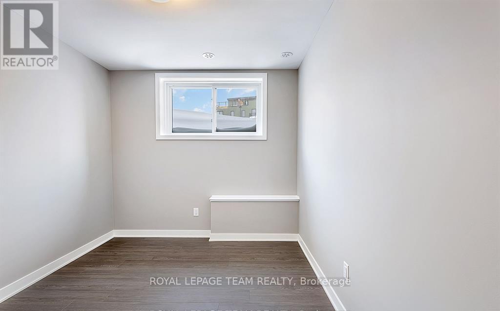 622 Mishi Private, Ottawa, Ontario  K1K 5C5 - Photo 12 - X12640478