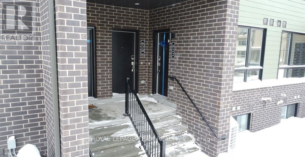 622 Mishi Private, Ottawa, Ontario  K1K 5C5 - Photo 2 - X12640478