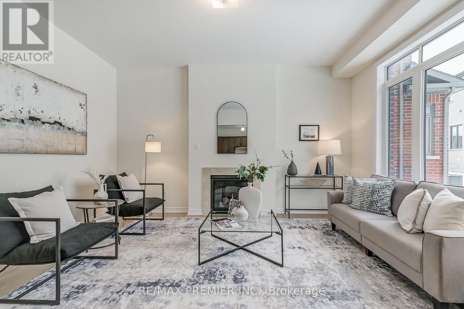 301 Wesmina Avenue, Whitchurch-Stouffville, Ontario  L4A 5C2 - Photo 23 - N12460413