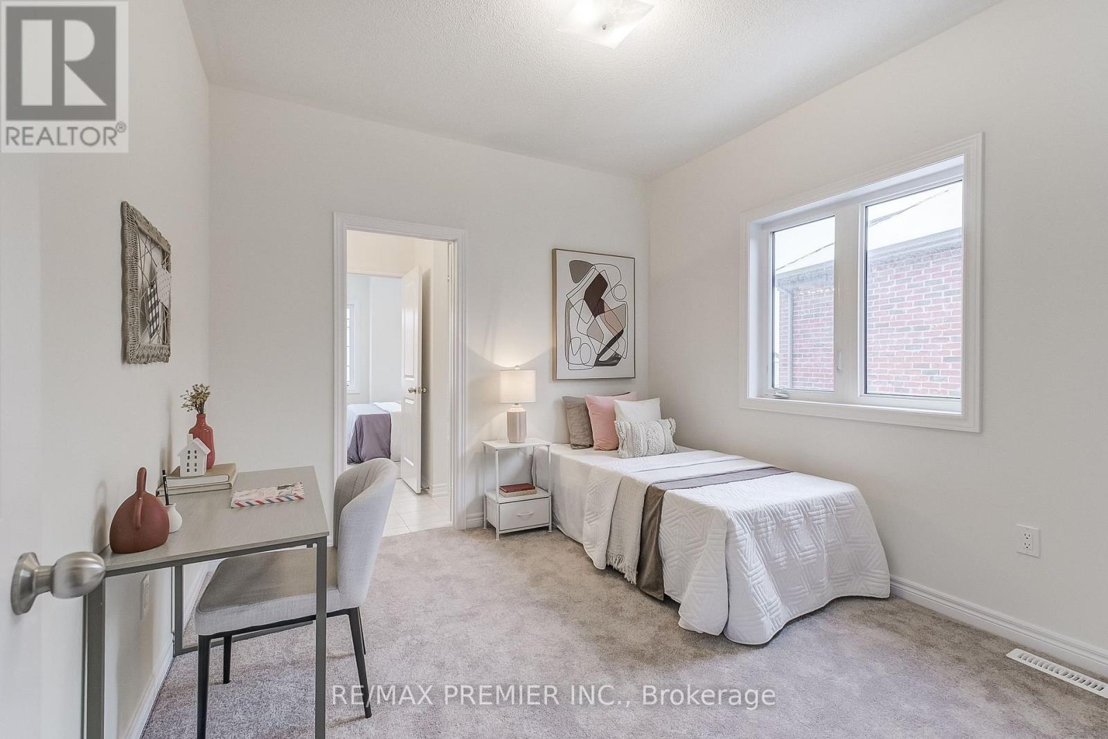 301 Wesmina Avenue, Whitchurch-Stouffville, Ontario  L4A 5C2 - Photo 33 - N12460413