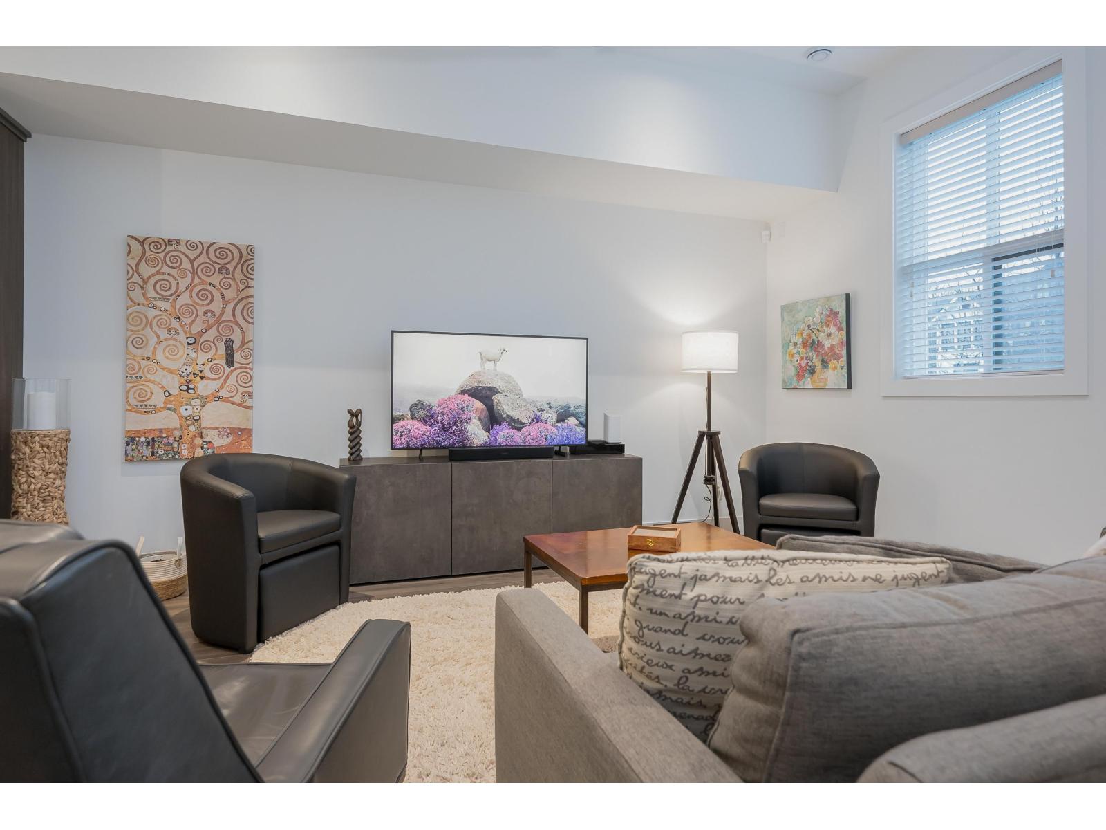 8141 202 Street, Langley, British Columbia  V2Y 3K2 - Photo 7 - R3074126