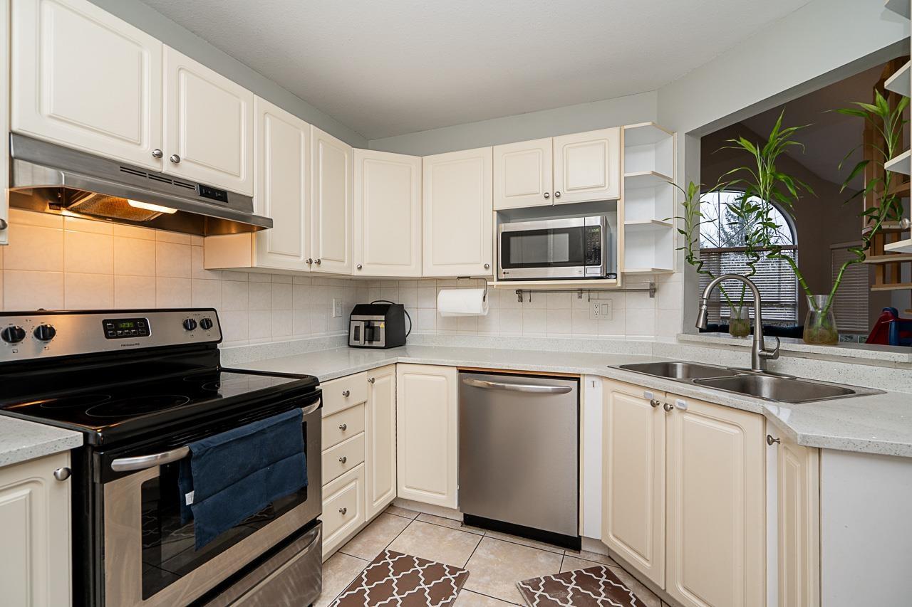313 7171 121 Street, Surrey, British Columbia  V3W 1G9 - Photo 8 - R3074128