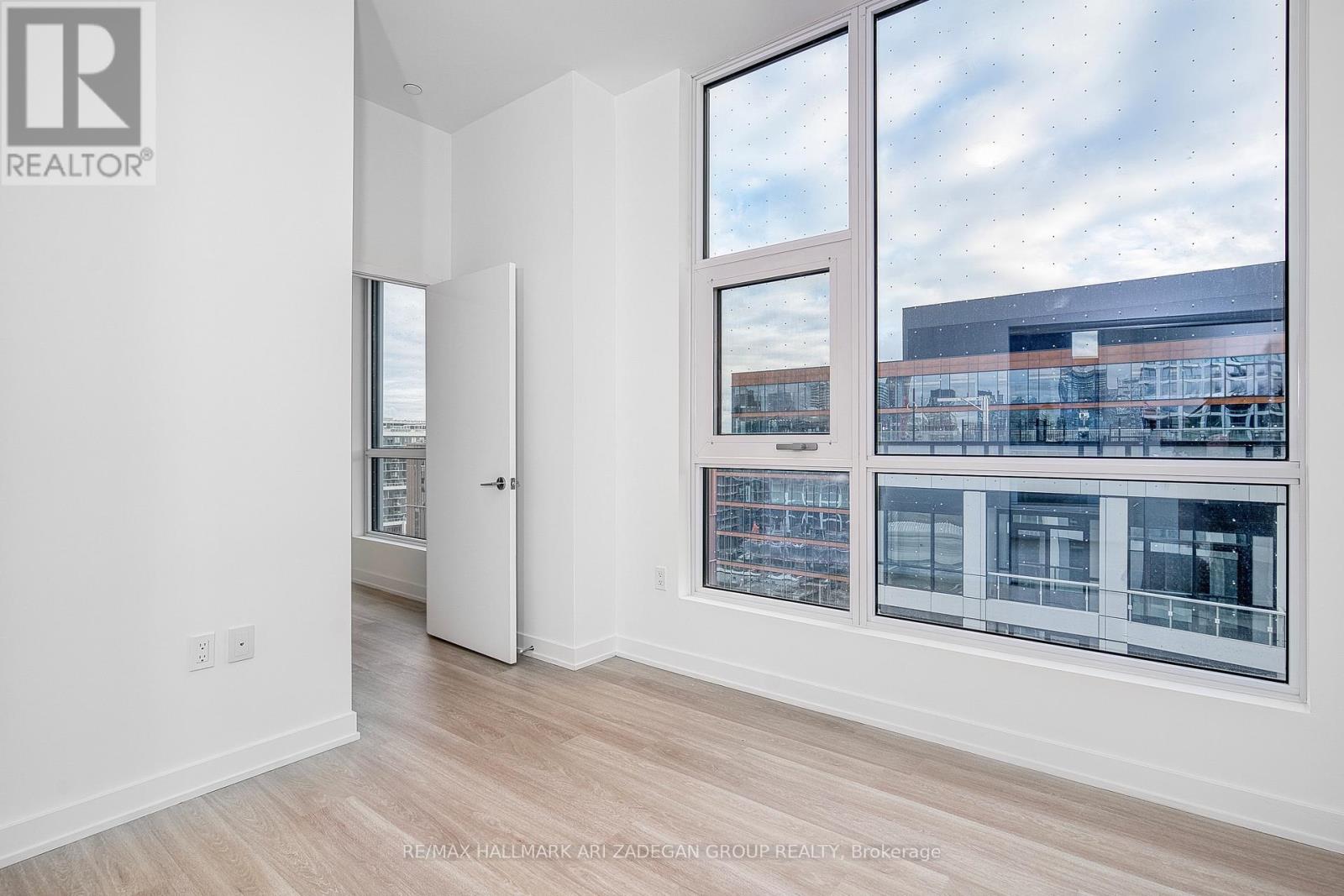 Unknown Address, ,     - Photo 15 - C12640384