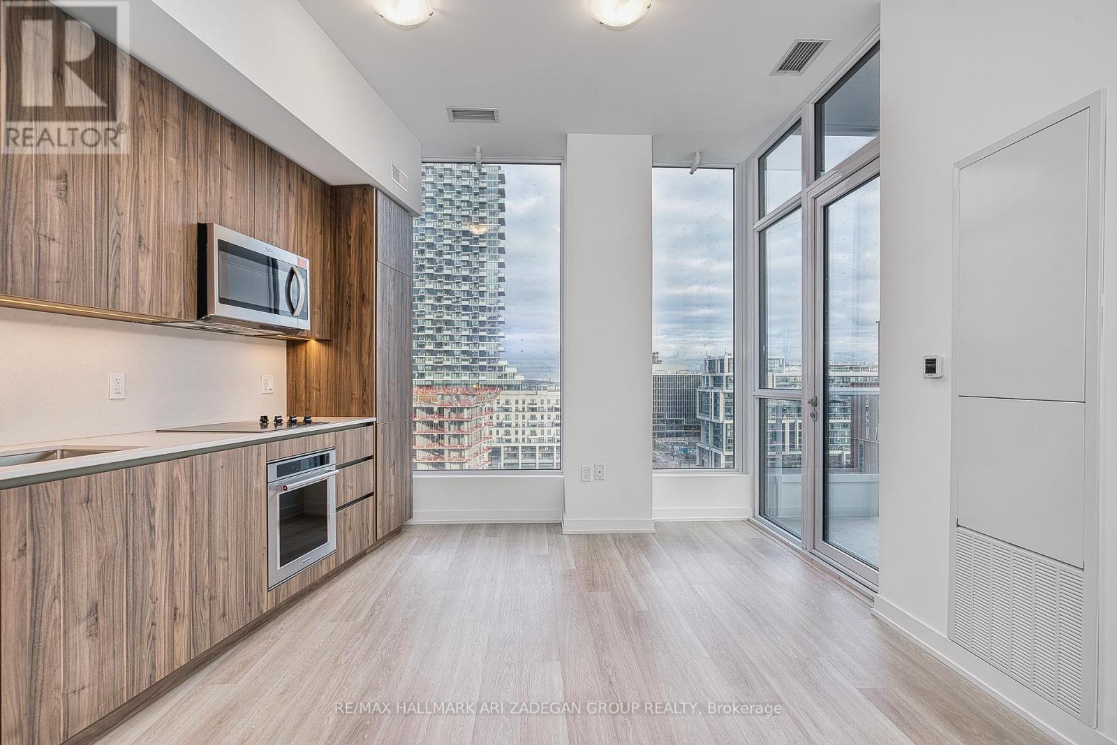 Unknown Address, ,     - Photo 2 - C12640384