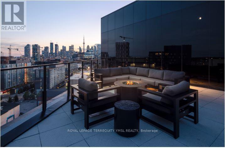 612 - 21 Lawren Harris Square, Toronto (Waterfront Communities), Ontario  M5A 0T4 - Photo 6 - C12640422