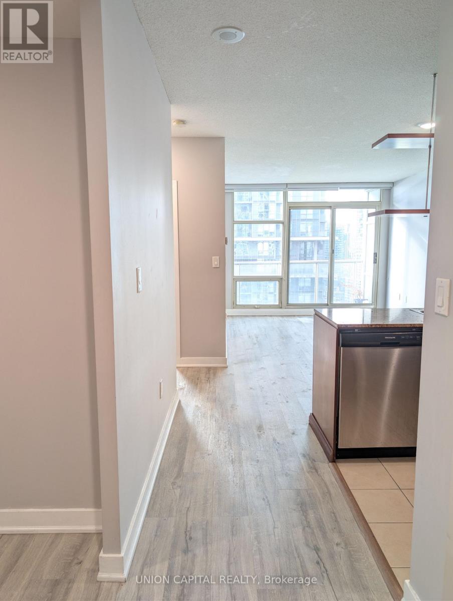 2701 - 35 Mariner Terrace, Toronto (Waterfront Communities), Ontario  M5V 3V9 - Photo 12 - C12640452