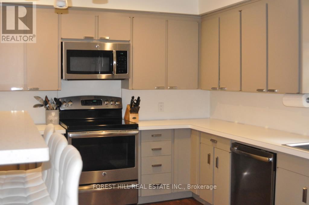 92 Kimbark Boulevard, Toronto (Lawrence Park South), Ontario  M5N 2Y2 - Photo 6 - C12640496