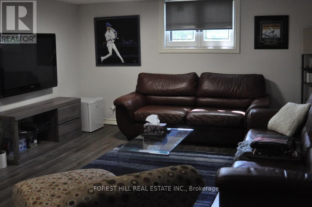 92 Kimbark Boulevard, Toronto (Lawrence Park South), Ontario  M5N 2Y2 - Photo 7 - C12640496