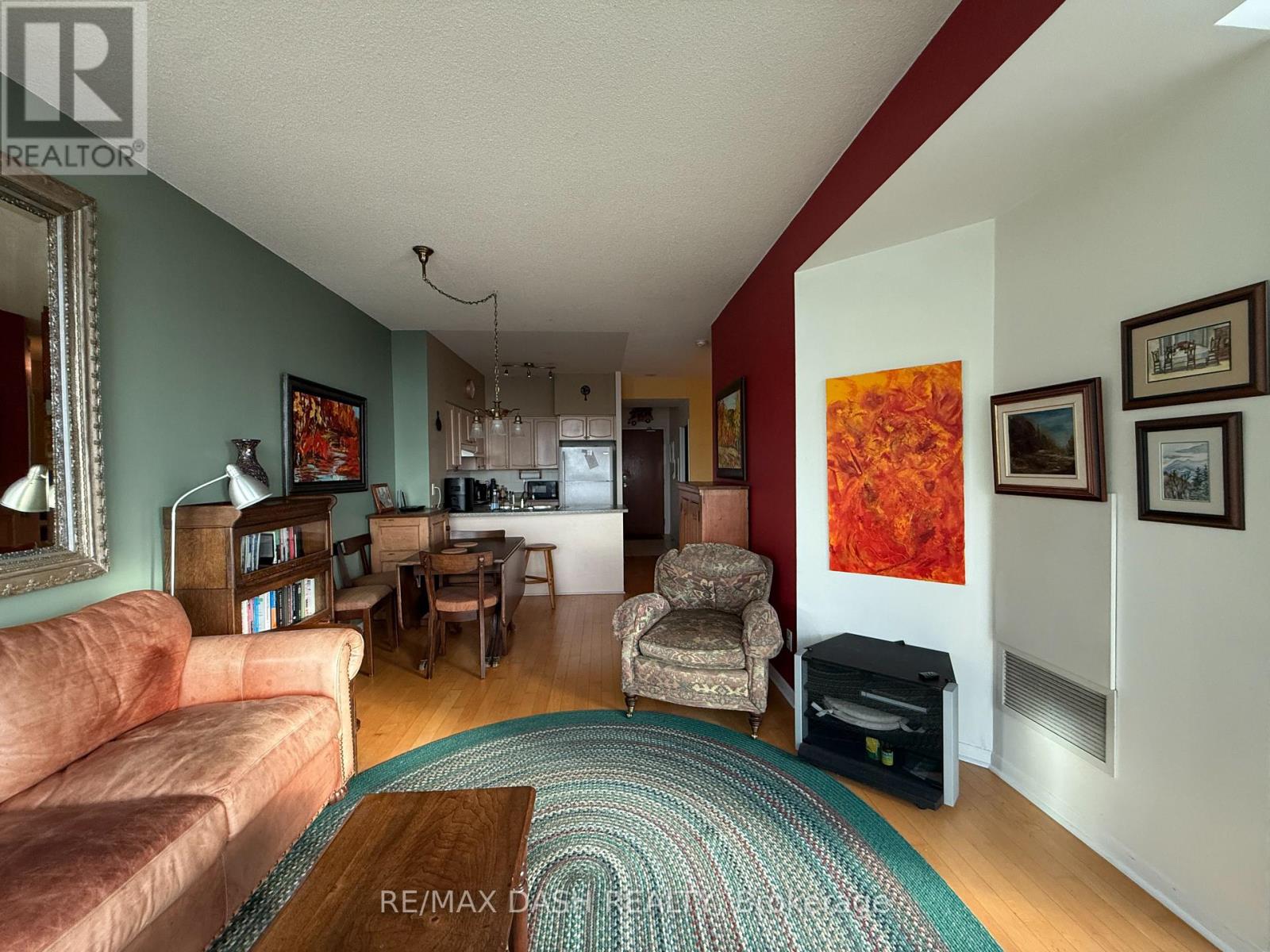 2411 - 219 Fort York Boulevard, Toronto, Ontario  M5V 1B1 - Photo 11 - C12640516