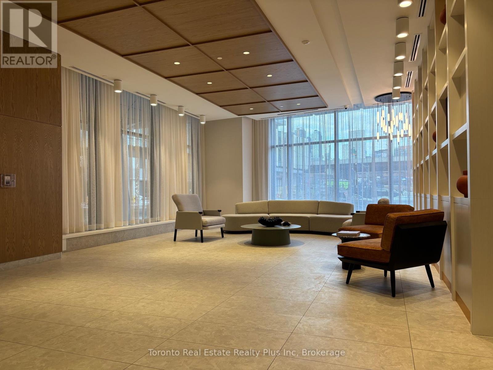 620 - 15 Richardson Street, Toronto, Ontario  M5A 0Y5 - Photo 2 - C12640520