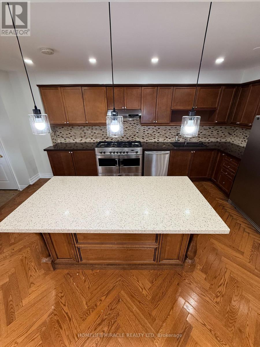 2 Howlett Crescent, Ajax, Ontario  L1T 0A8 - Photo 10 - E12640410