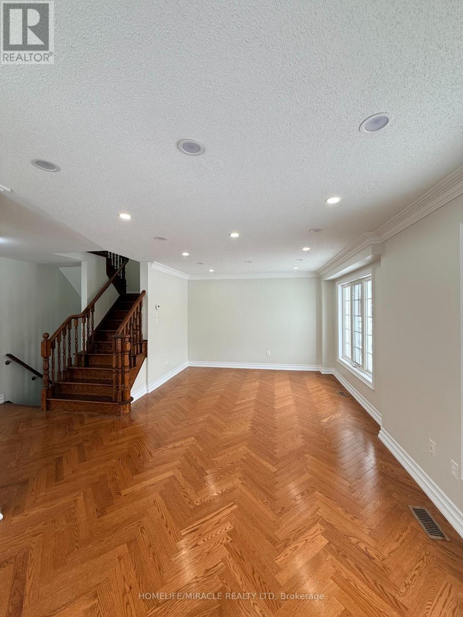 2 Howlett Crescent, Ajax, Ontario  L1T 0A8 - Photo 6 - E12640410