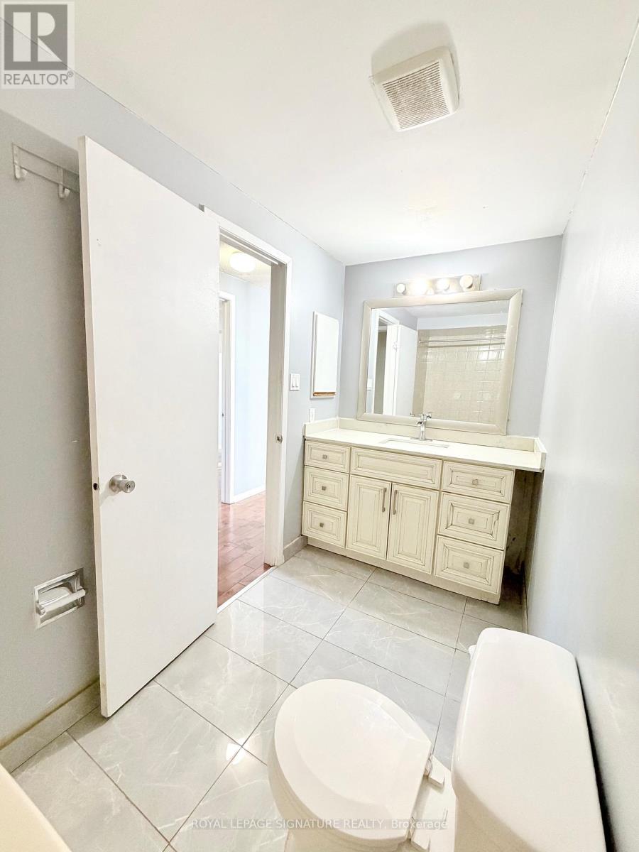 Room 1 - 41 Broadbridge Drive, Toronto, Ontario  M1C 3K5 - Photo 47 - E12640490