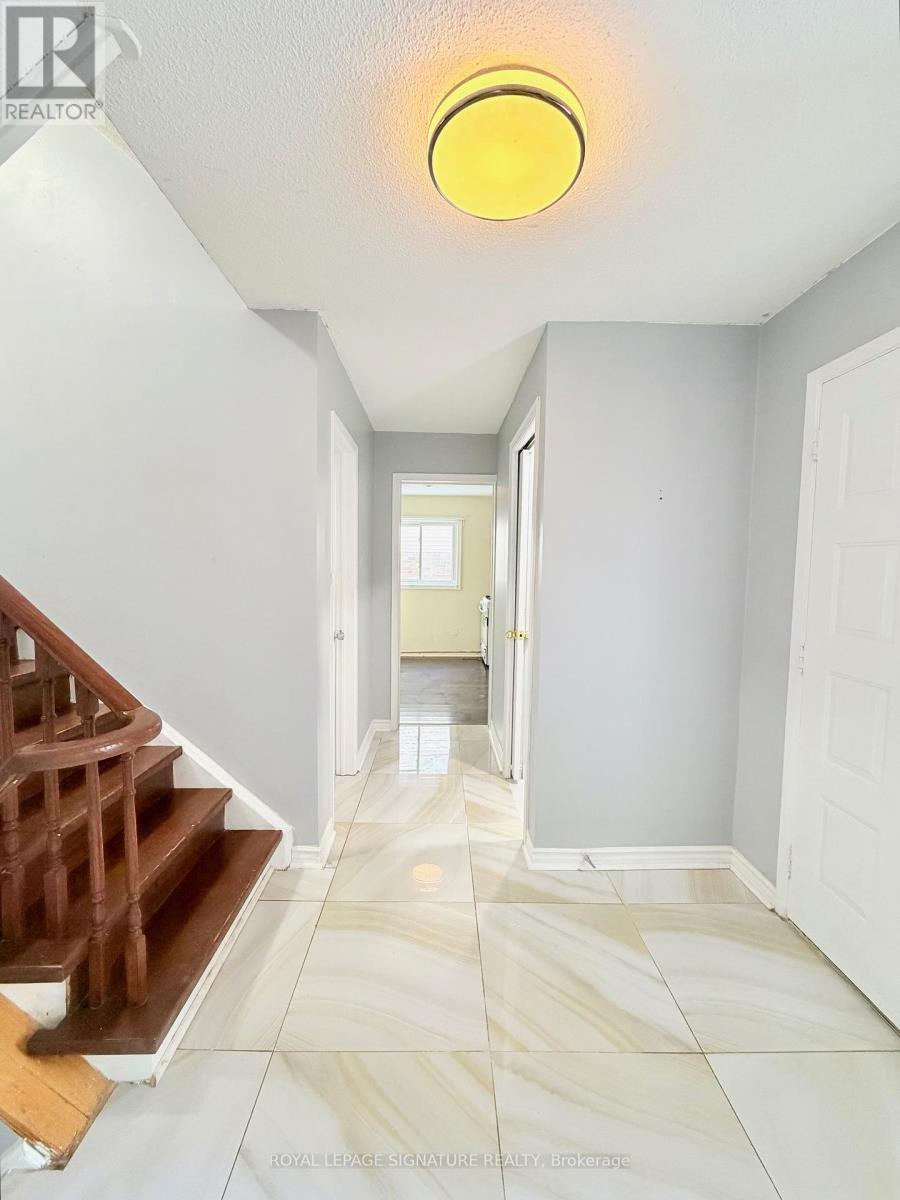 Room 1 - 41 Broadbridge Drive, Toronto, Ontario  M1C 3K5 - Photo 5 - E12640490