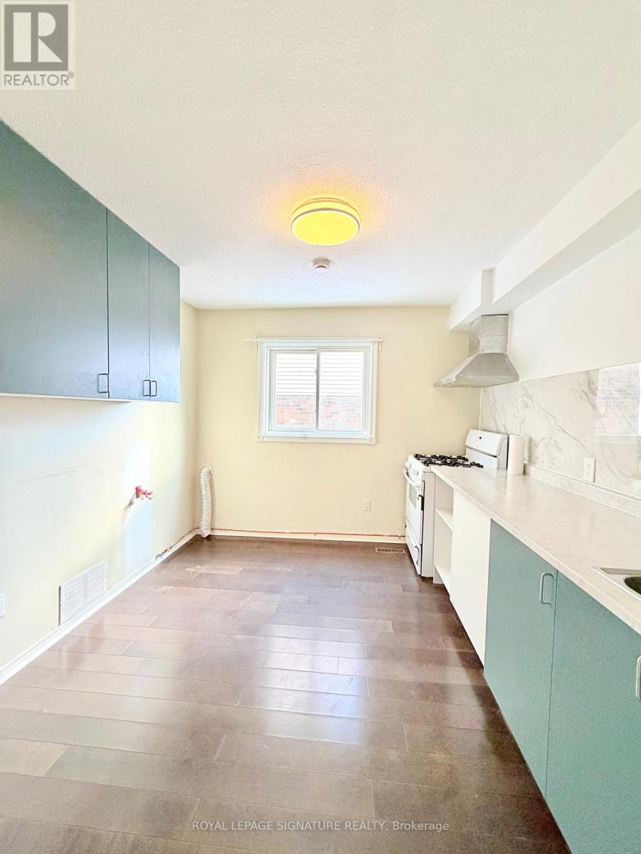 Room 1 - 41 Broadbridge Drive, Toronto, Ontario  M1C 3K5 - Photo 9 - E12640490