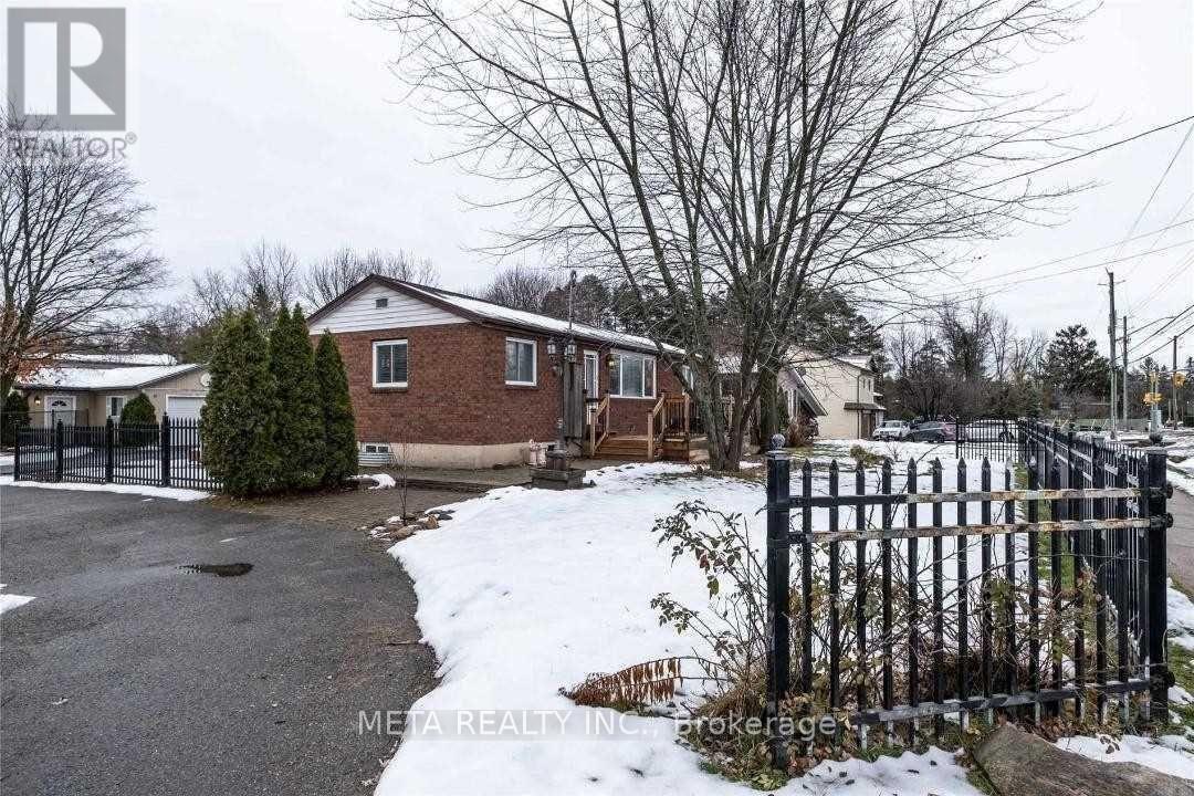 2267 25th Side Road, Innisfil, Ontario  L9S 2E5 - Photo 8 - N12640400