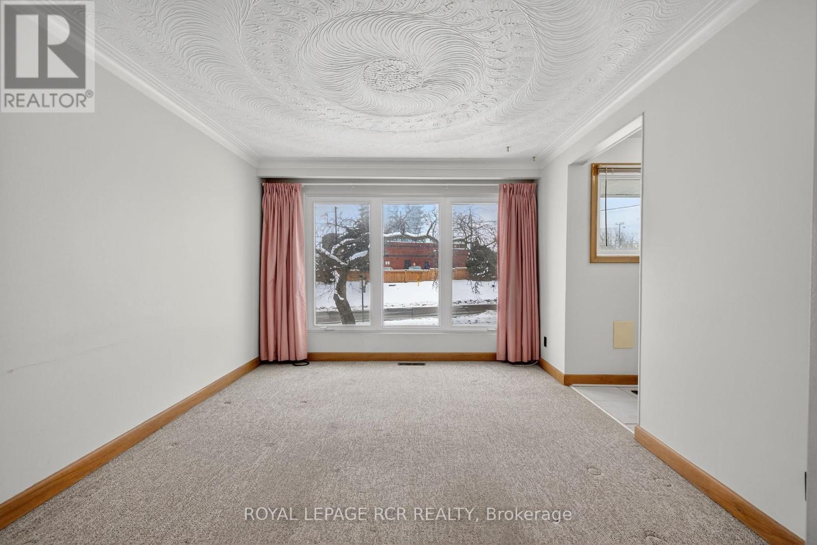 159 Penn Avenue, Newmarket, Ontario  L3Y 2S3 - Photo 12 - N12640412