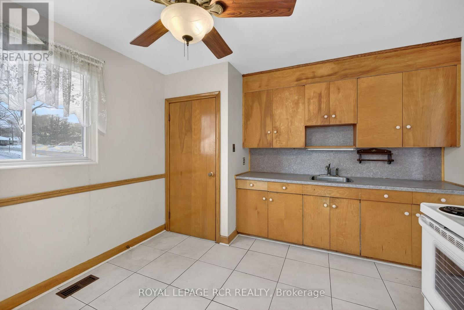 159 Penn Avenue, Newmarket, Ontario  L3Y 2S3 - Photo 19 - N12640412