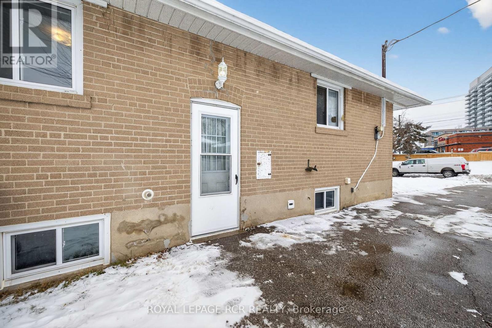 159 Penn Avenue, Newmarket, Ontario  L3Y 2S3 - Photo 35 - N12640412