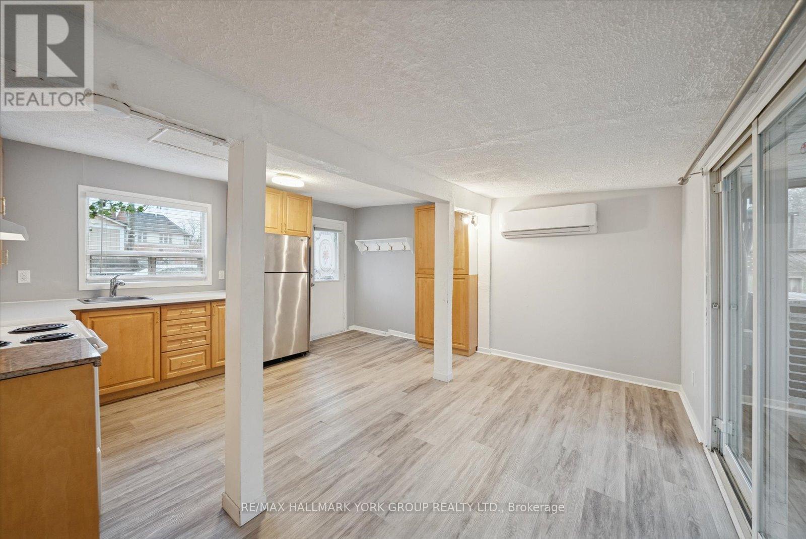 116a High Street, Georgina (Sutton & Jackson's Point), Ontario  L0E 1R0 - Photo 9 - N12640438