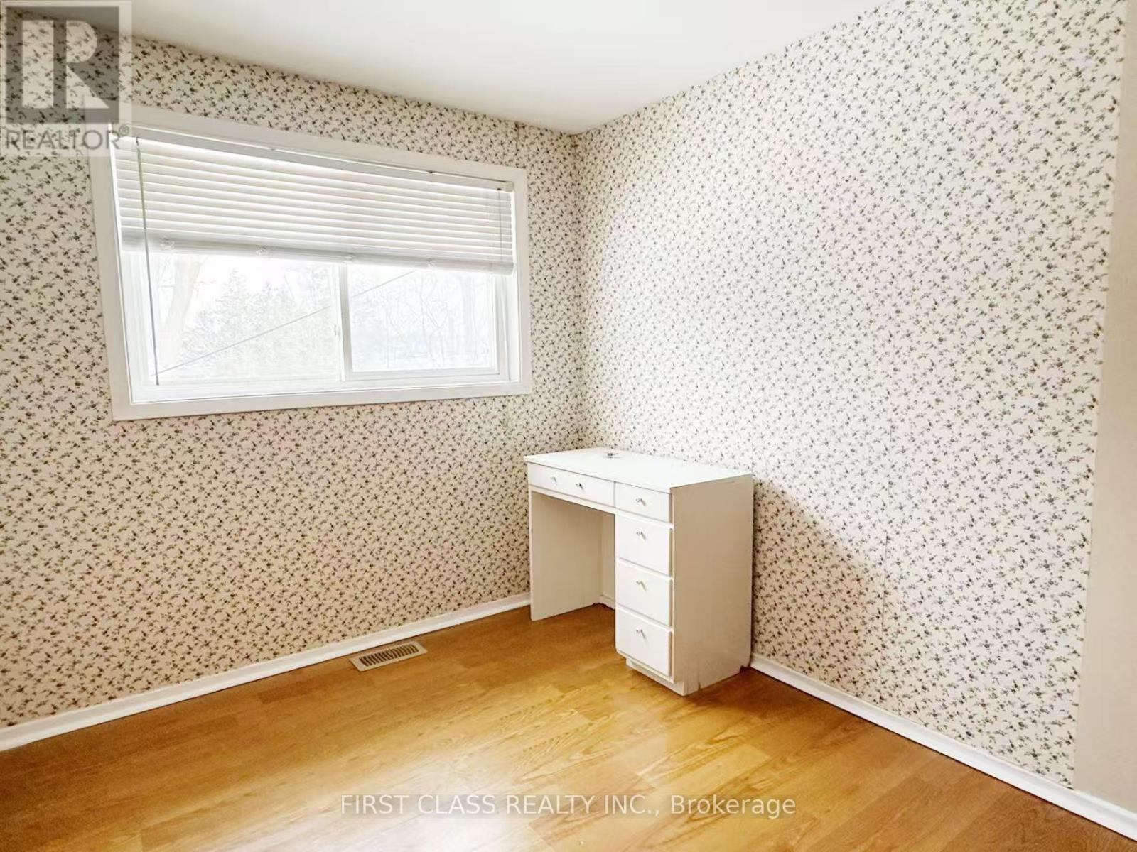 Unit A - 1 Lakeside Cres Avenue, Richmond Hill, Ontario  L4E 3C8 - Photo 8 - N12640512