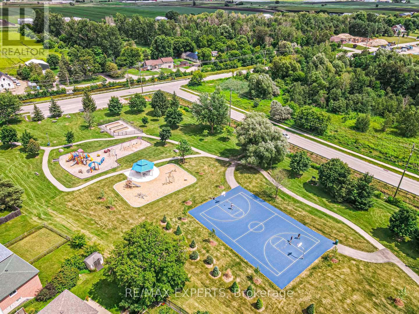 54 Landolfi Way, Bradford West Gwillimbury (Bradford), Ontario  L3Z 4L7 - Photo 12 - N12640536